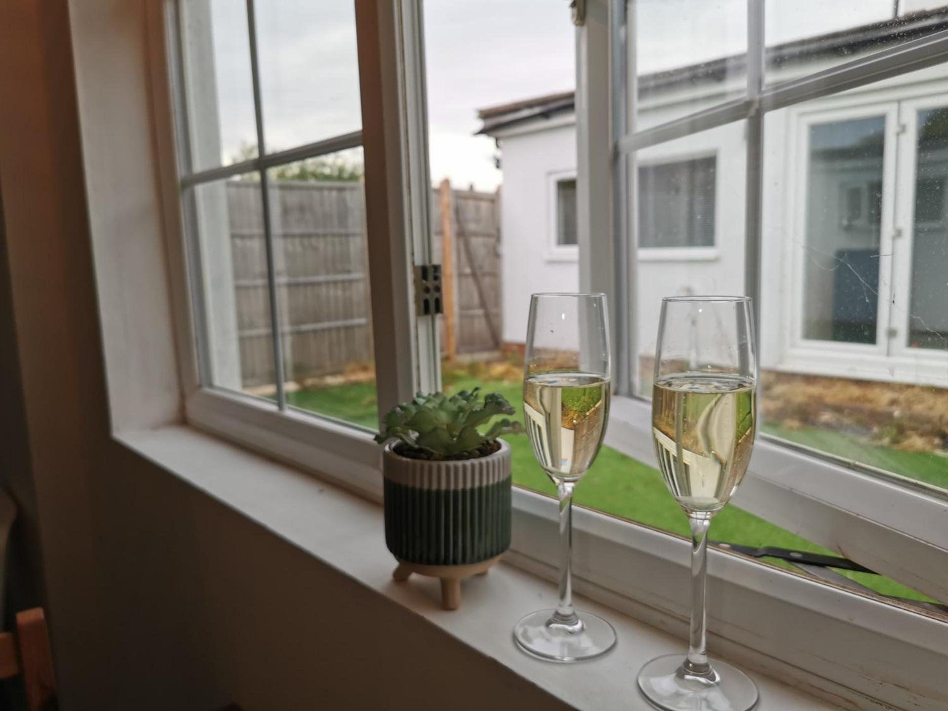 Cosy Studio In Havant! Near A3 And Staunton Country Park Εξωτερικό φωτογραφία